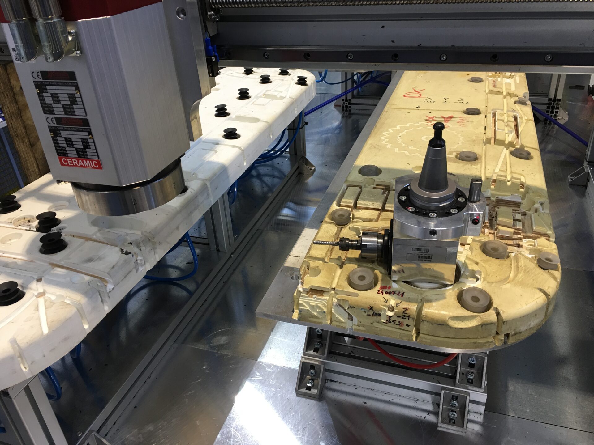 Pantografo CNC CNIKA 204 attrezzato per lavorazione stampi