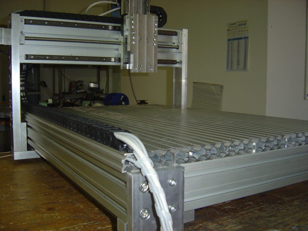 Pantografo CNC CNIKA 100 per legno plastica alluminio ottone