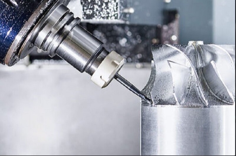 Robot CNIKA R25 sgrossatura alluminio a 6 assi